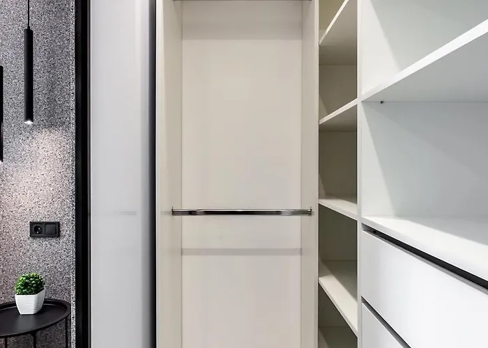 новобудова трускавецька, автовокзал, шувар,кінг крос Apartament *